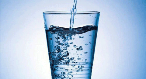 喝(hē)水(shuǐ)的(de)最佳時(shí)間(jiān)